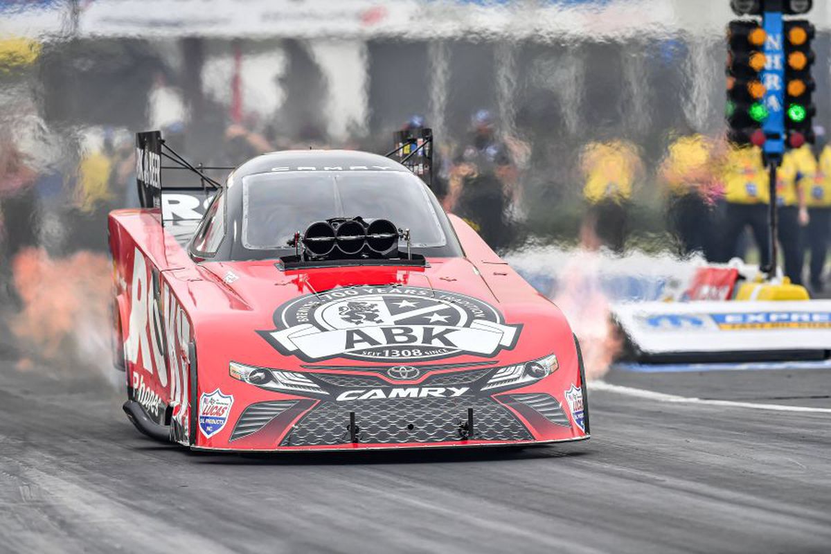 Serena Williams și Maria Sharapova sunt cele mai bogate femei din sport, dar locul 3 este o surpriză absolută! Ce poziție ocupă Simona Halep