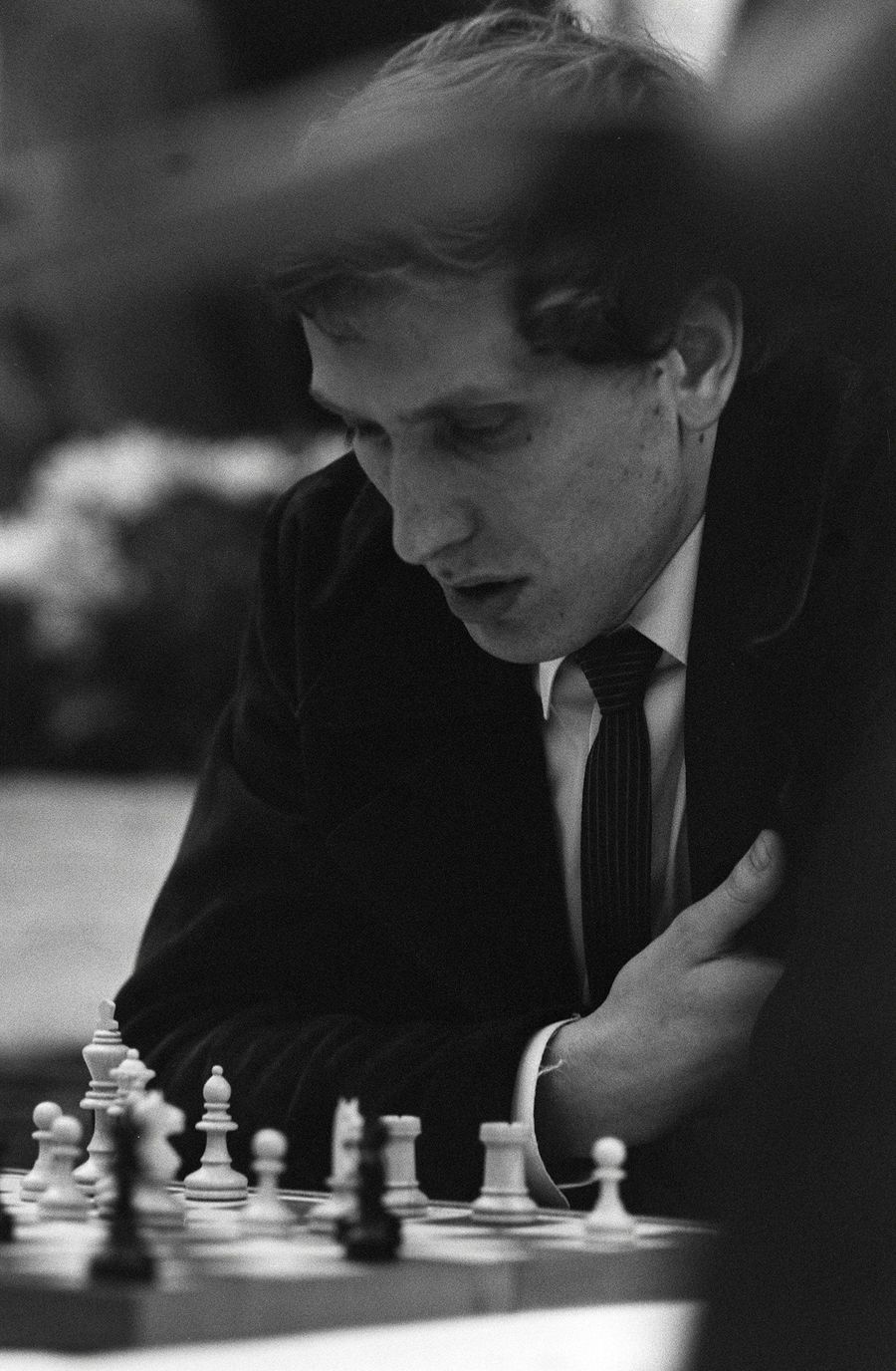 Serial GSP despre șah, după succesul Netflix cu „The Queen’s Gambit” » Episodul 3: Bobby Fischer - Istoria unui erou însingurat: „Povestea adevărată care a inspirat filmul. Să pornim!”