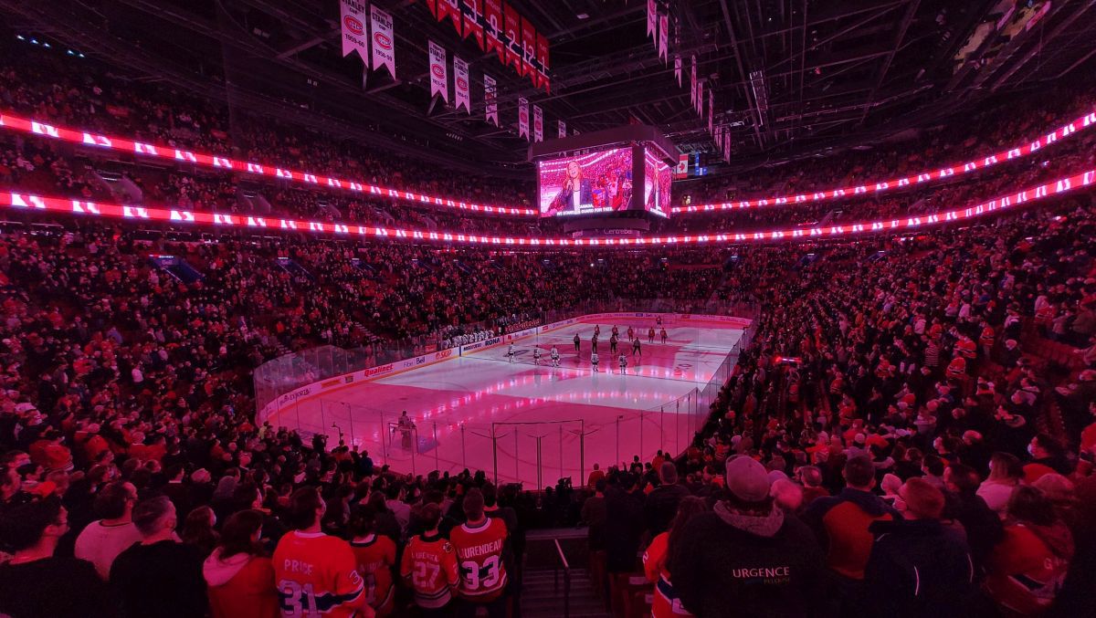 Show, business și religia hochei » GSP a asistat la un meci în NHL: de la „Regina Arenelor”, la prețurile piperate