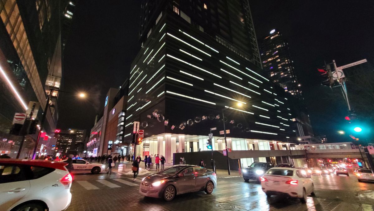 Show, business și religia hochei » GSP a asistat la un meci în NHL: de la „Regina Arenelor”, la prețurile piperate