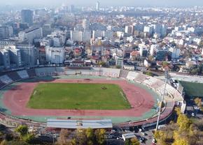 Bătrânul „Dinamo”, ultimele săptămâni în mizerie » Stadionul din „Ștefan cel Mare” se degradează pe zi ce trece
