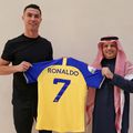 Musalli Al-Muammar (dreapta), președintele lui Al Nassr, și-ar fi înaintat demisia către Ministrul Sportului din Arabia Saudită
