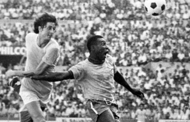 „Nenorocitule!” » Cornel Dinu descrie duelul încins cu Pelé de la Mondial: „Eram convins că o să-l curăț la glezne”