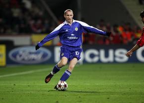 Cufărul cu amintiri al lui Tibi » Gazeta i-a adus aminte lui Tiberiu Ghioane de fotografiile sale de colecție, alături de Ronaldo, Zidane, Lewandowski, CR7, Zanetti sau Xavi