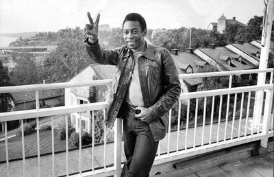 Suma uluitoare pe care ar fi câștigat-o Pele dacă ar fi jucat astăzi » Cât a primit în 1961 și în 1975