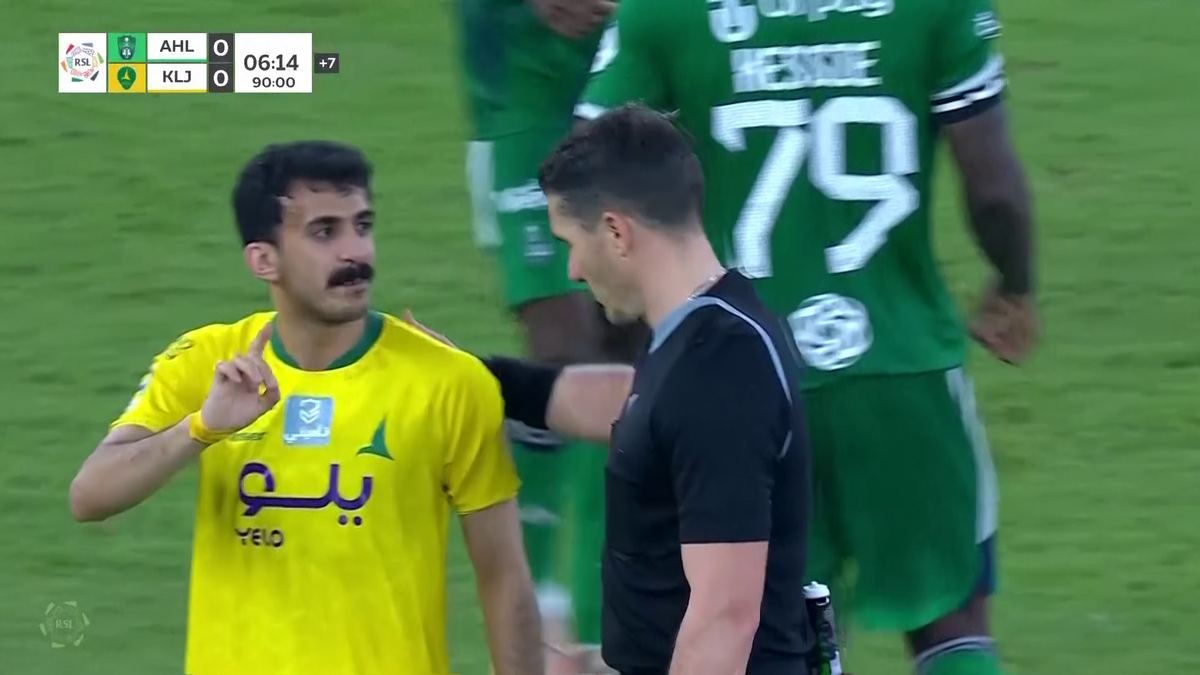 Fotbalul românesc e în vacanță, dar Istvan Kovacs face bani în Arabia Saudită! Penalty acordat în 90+7