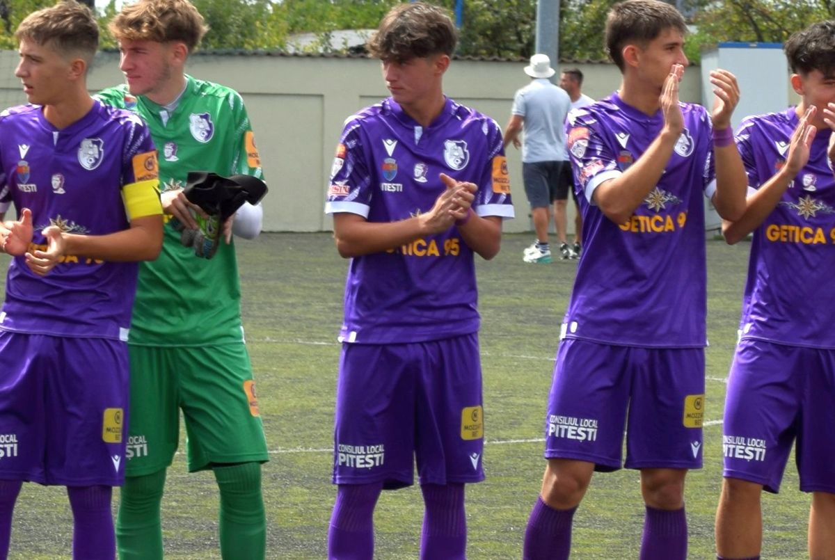 El vrea să ducă legenda clubului mai departe » Debutant la 16 ani la FC Argeș, Andrei Dinu simte că generația lui va produce schimbarea: „Suntem mai atenți la detalii, avem mai multe informații la dispoziție”