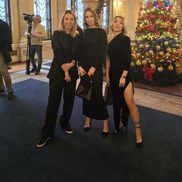 Bernadette Szőcs, în dreapta imaginii, la gala de final de an organizată de CSA Steaua