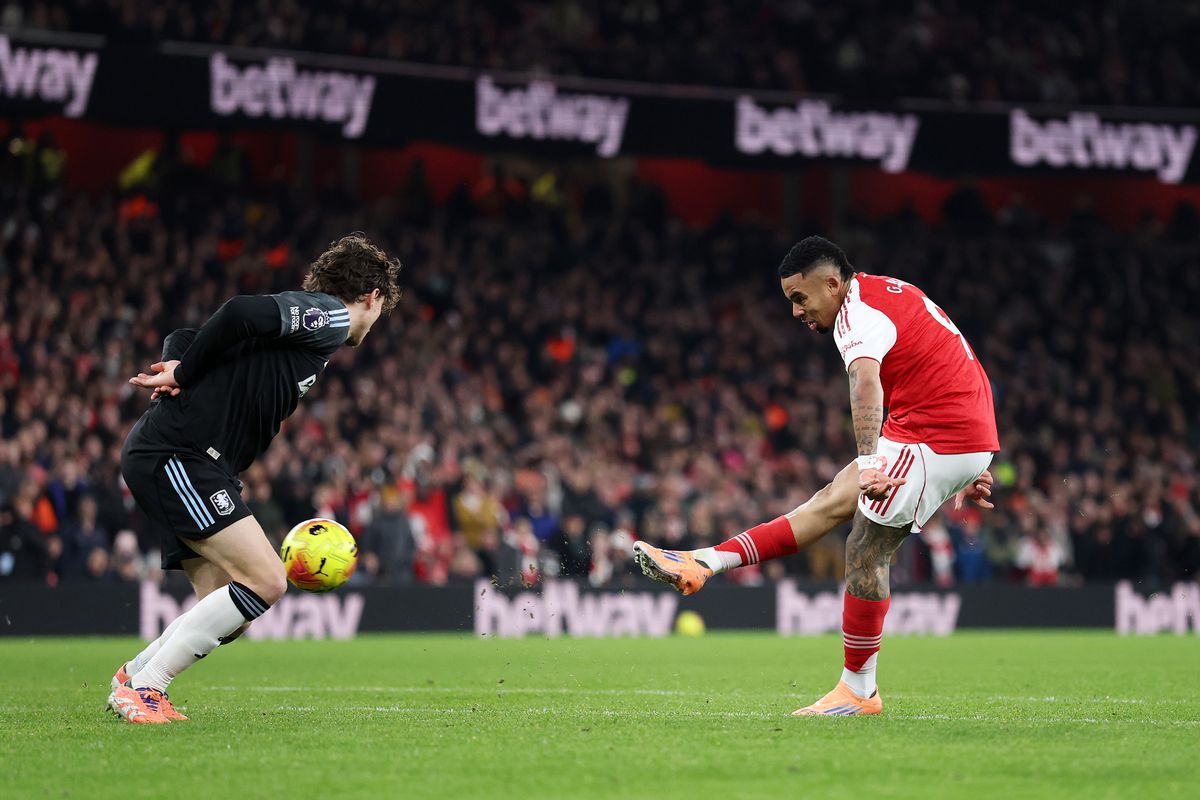 Arsenal - Aston Villa, în etapa 19 din Premier League