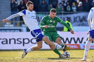 Fostul jucător de la FCSB a revenit în Superliga: internaționalul a fost prezentat oficial