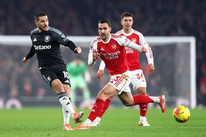 Arsenal - Aston Villa, duel pentru primul loc în Premier League