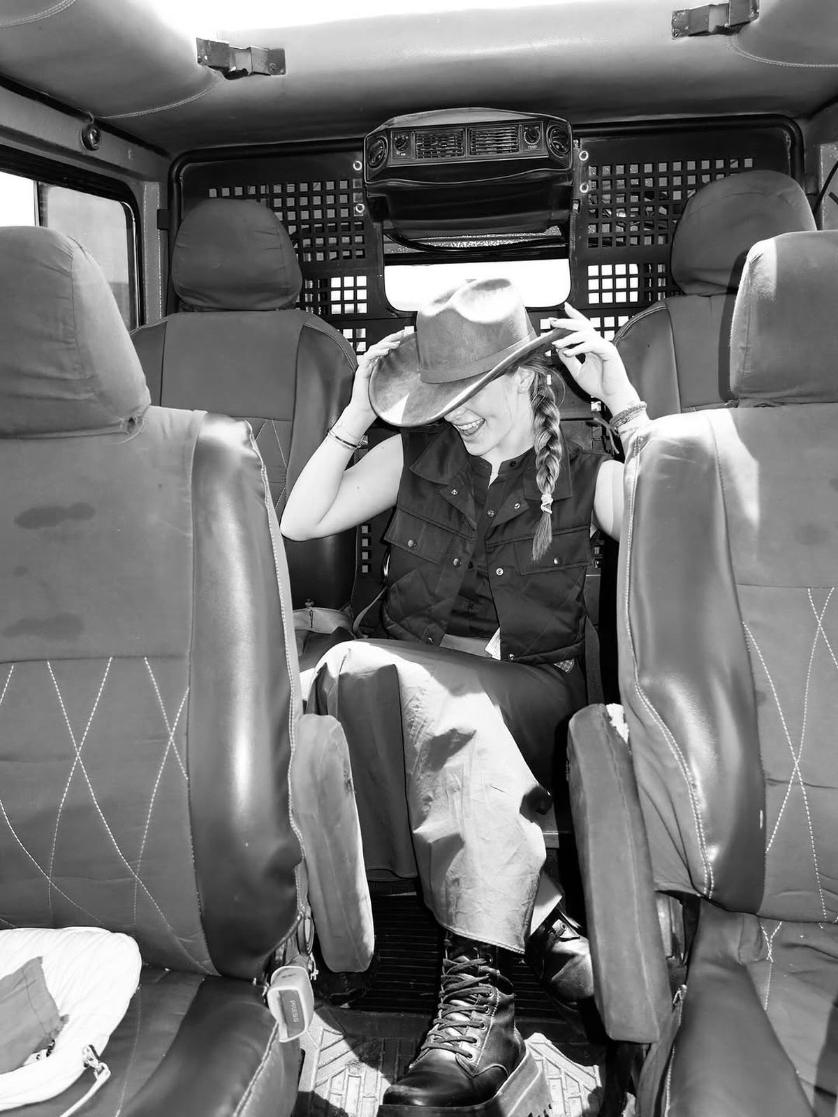 Distracție maximă cu iubitele înainte de cantonament! Bîrligea cucerește Kenya, Târnovanu face show în Tenerife