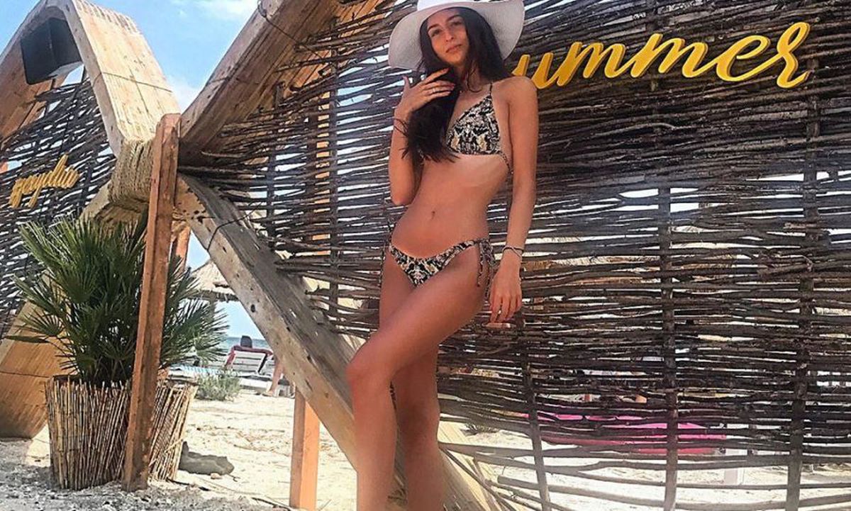 GALERIE FOTO Claudia Maria, bomba sexy din vestiarul unei echipe de Liga 1