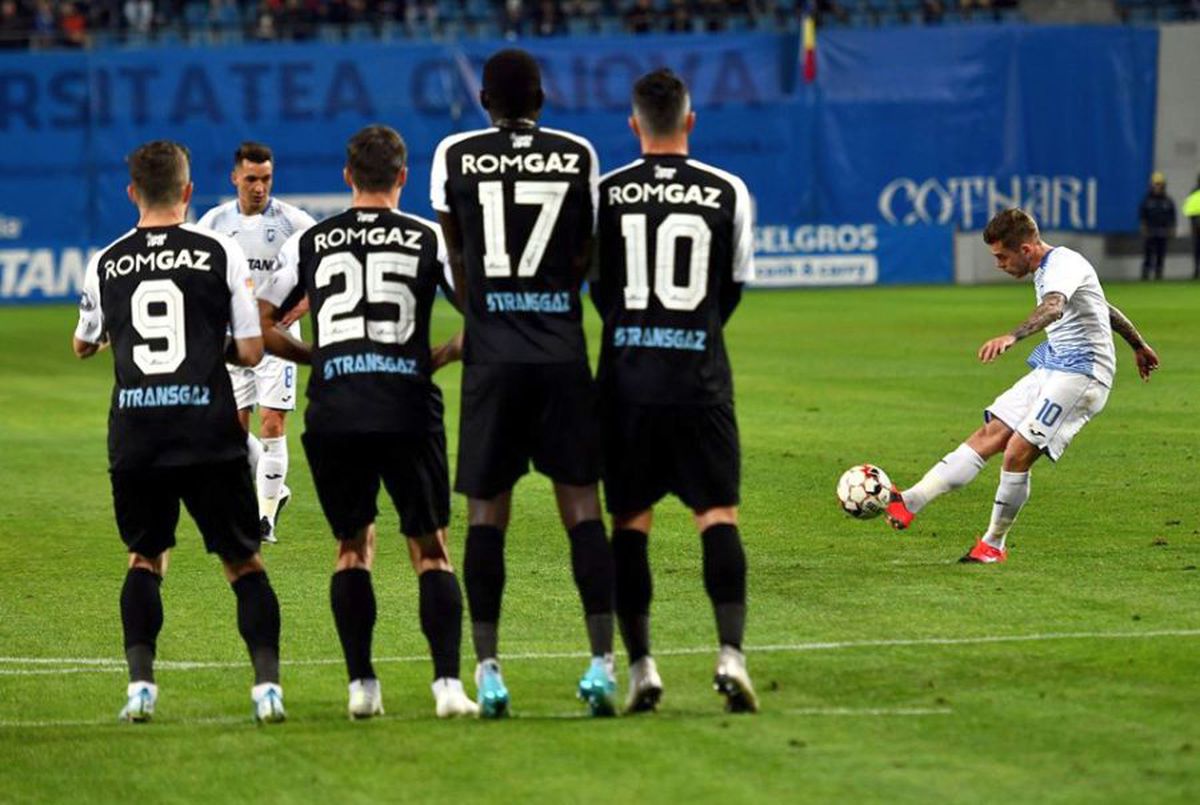 CRAIOVA - GAZ METAN 3-1 // Plecarea lui Victor Pițurcă a făcut prima victimă: cine e jucătorul ieșit din calculele lui Papură