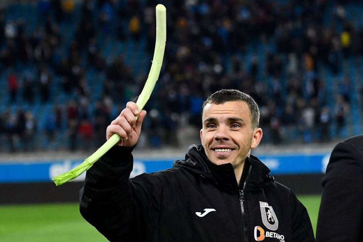 CRAIOVA - GAZ METAN 3-1 // Dan Nistor, savuros de la primul meci: „Am primit cadou un praz” + „Eu sunt pe motorină, mă încălzesc mai greu”