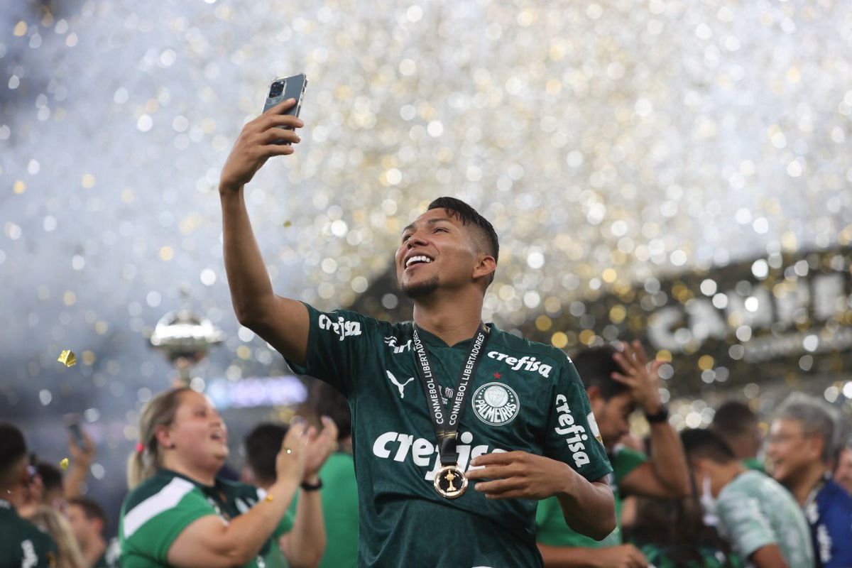 Palmeiras a câștigat Copa Libertadores după o finală cu 15 minute de prelungire și o bătaie generală!