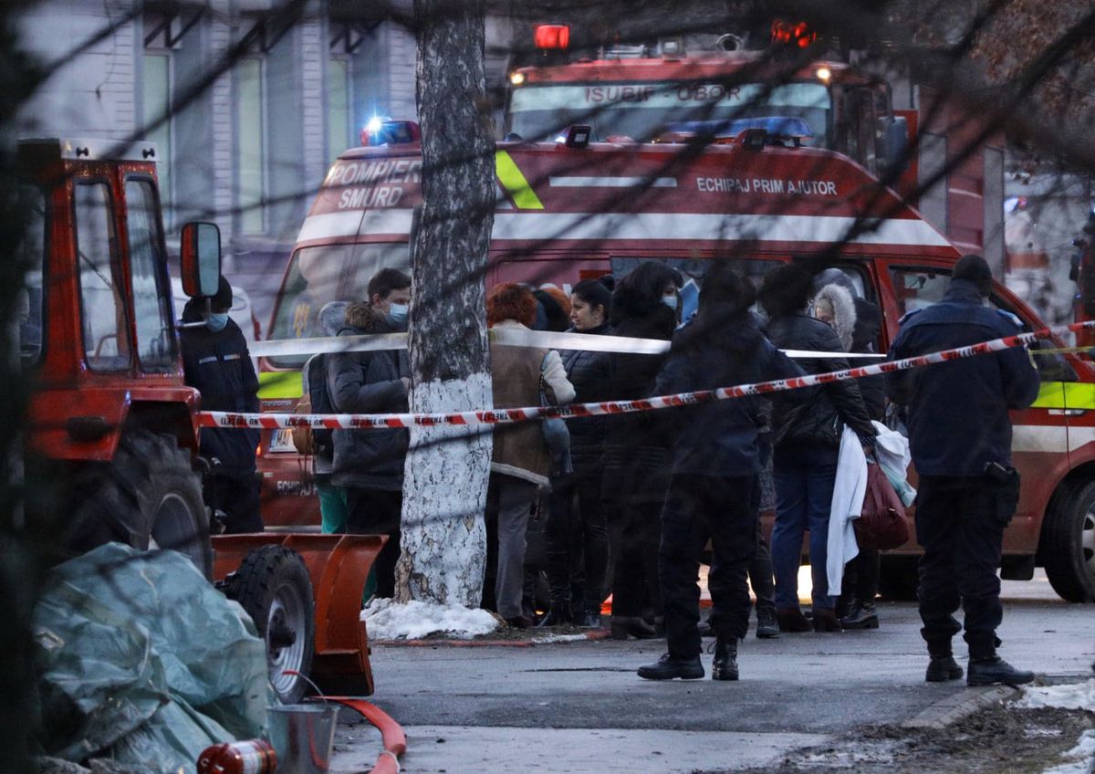 Rică Răducanu a fost internat în salonul de la „Matei Balș” care a luat foc » Soția lui se afla în spital în momentul incendiului: „Bine că a scăpat!”