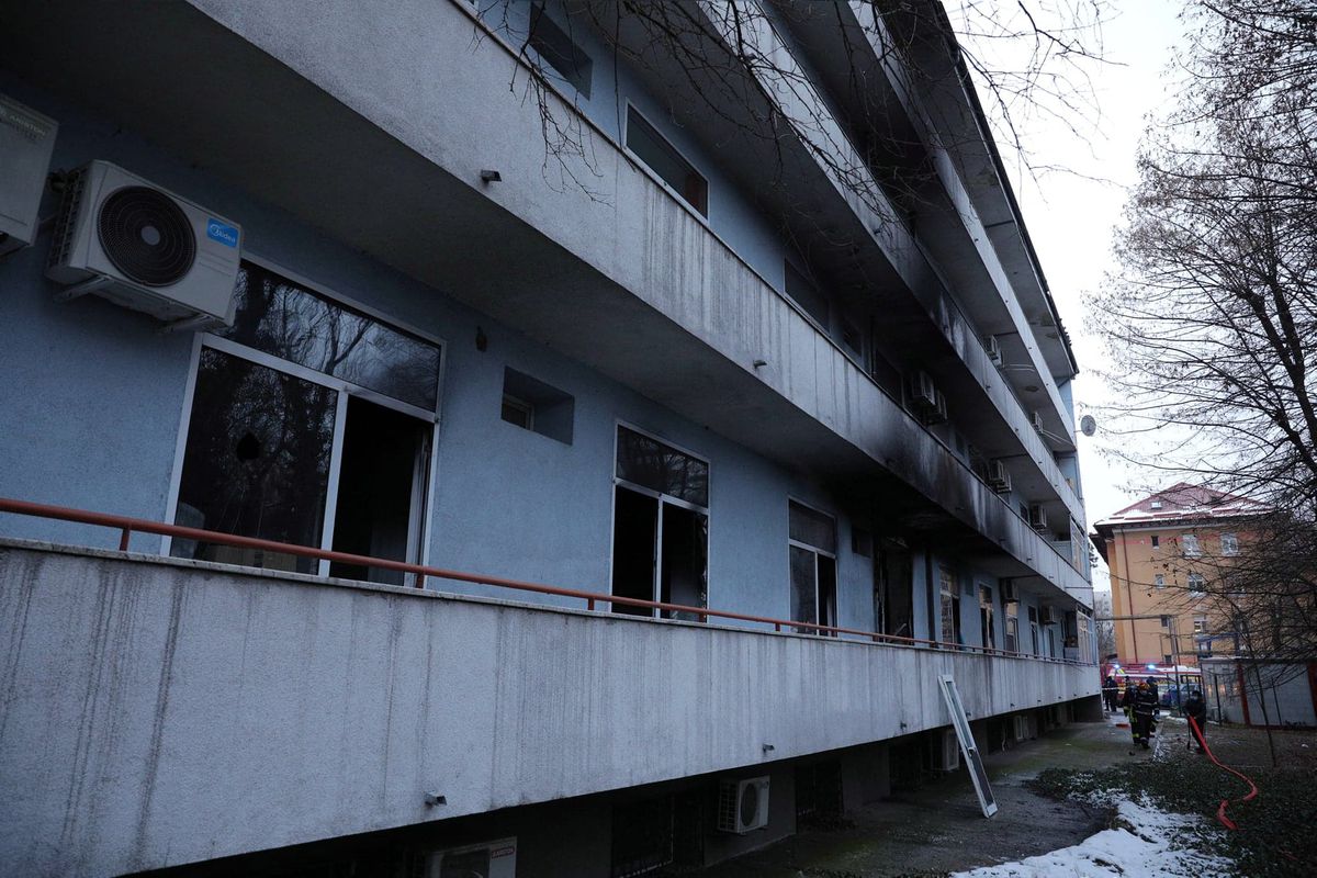 Rică Răducanu a fost internat în salonul de la „Matei Balș” care a luat foc » Soția lui se afla în spital în momentul incendiului: „Bine că a scăpat!”