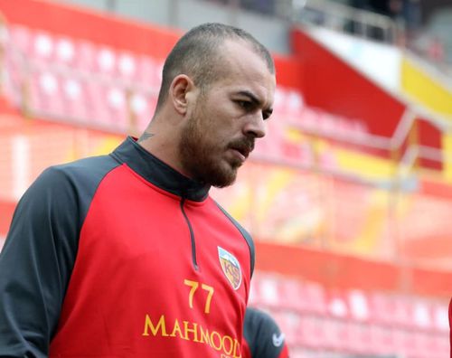 Denis Alibec (30 de ani) a fost supus unei intervenții chirurgicale la Barcelona, pentru ruptura unui tendon la aductori și nu va mai reintra în acest sezon la Kayserispor