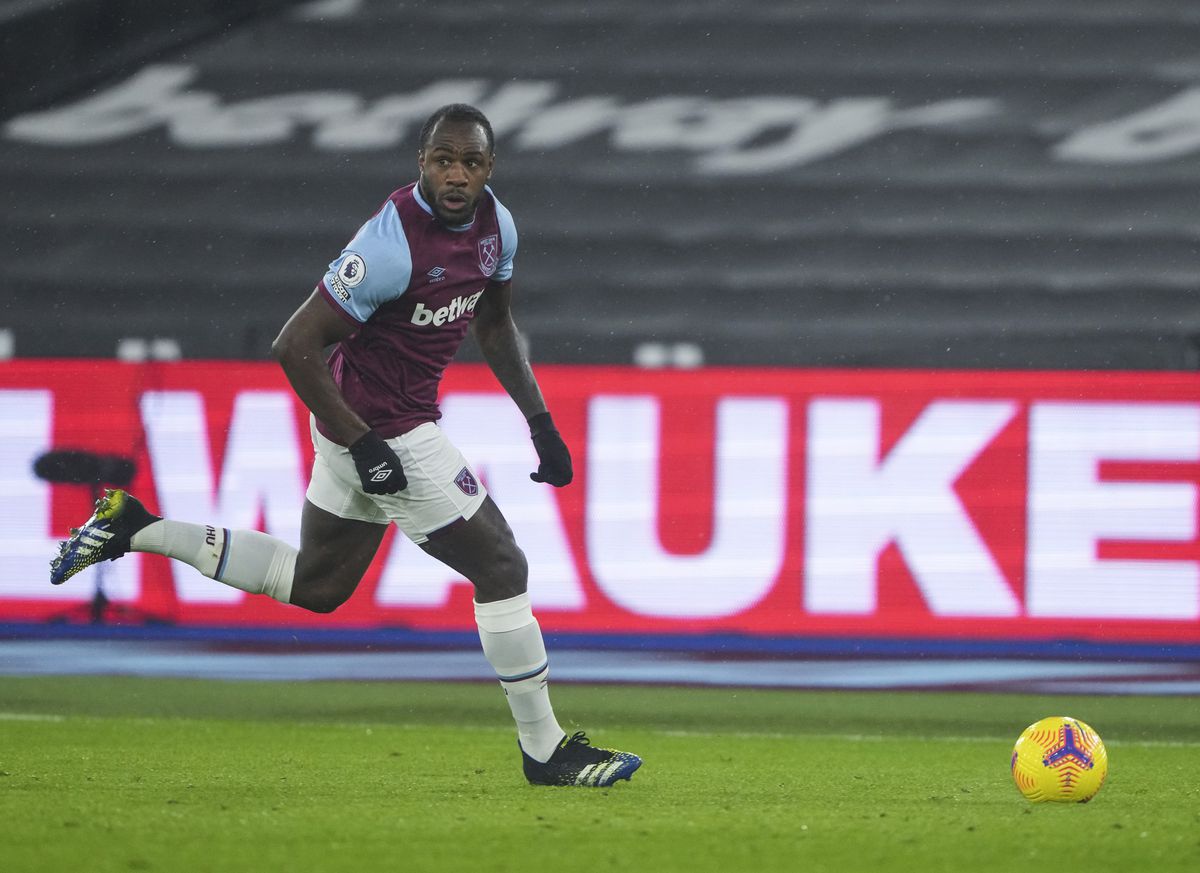 FOTO. Liverpool își revine! Victorie lejeră în deplasare, cu „dublă” Salah