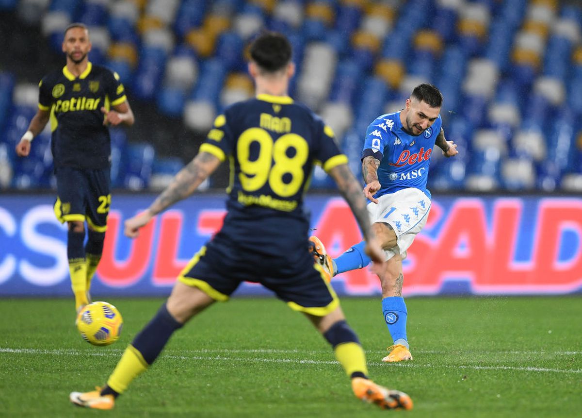 Napoli - Parma, primul meci al lui Dennis Man