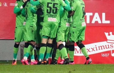 FOTO+VIDEO. UTA - Dinamo 0-1 » Victorie în mocirla arădeană și „câinii” prind idei de play-off. Două penalty-uri ratate de „central”. Clasamentul ACUM