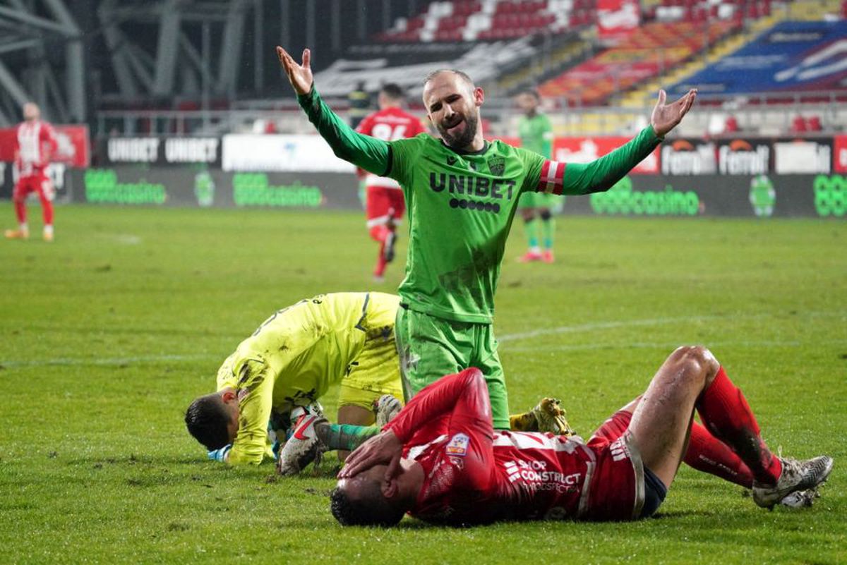 NOTE GSP: Doi jucători de la Dinamo, cei mai buni în meciul cu UTA! Cine a dezamăgit + cum s-a descurcat Nepomuceno la debut