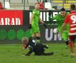 FOTO Cât de prost a fost gazonul de pe noul „Francisc Neuman”? » Arbitrul Popa, alunecare de manual în UTA - Dinamo :)