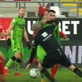 Gazonul de pe arena „Francisc Neuman” a pus probleme tuturor celor implicați în UTA - Dinamo.