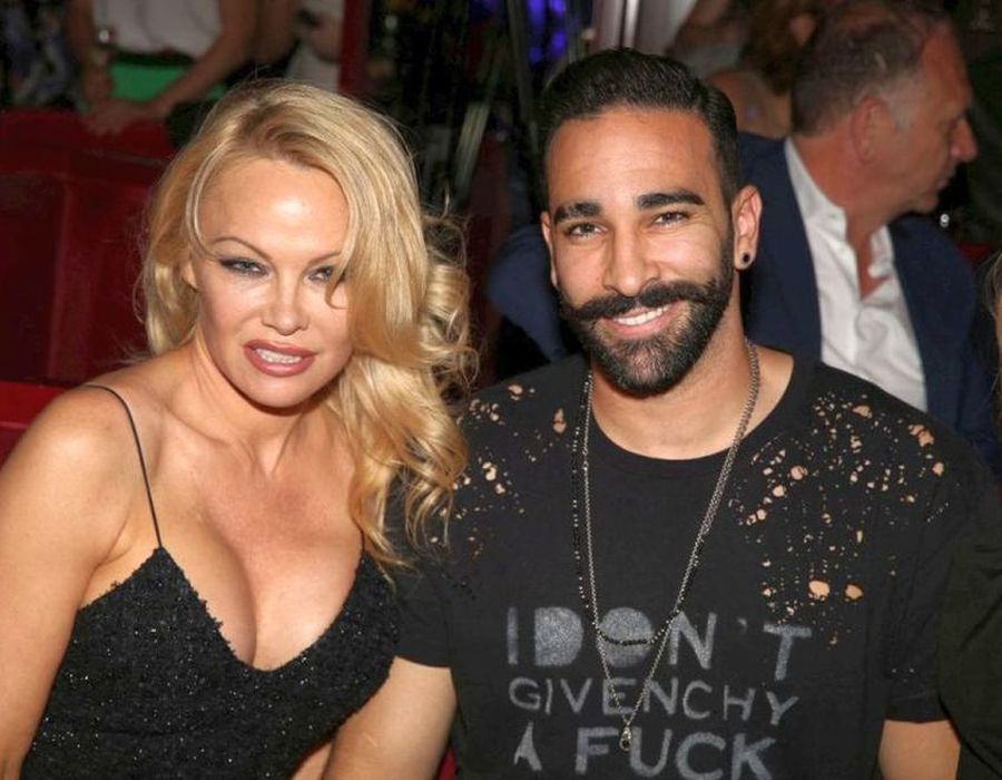 Adil Rami, alături de Pamela Anderson Adil Rami, despre relația cu Pamela Anderson și revenirea în Ligue 1: „Oameni influenți au făcut tot posibilul să nu mă întorc. Au încercat să mă «înece»”