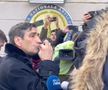 Pițurcă, replică golănească, după ce a fost jignit în serie la intrarea în sediul DNA: „Dacă te dai cu ruj, vorbim!” + Fiul lui, reținut pentru 24 de ore