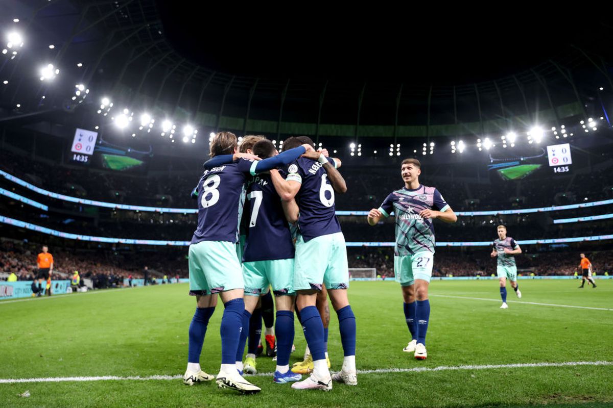 Tottenham - Brentford, cu Drăgușin pe bancă