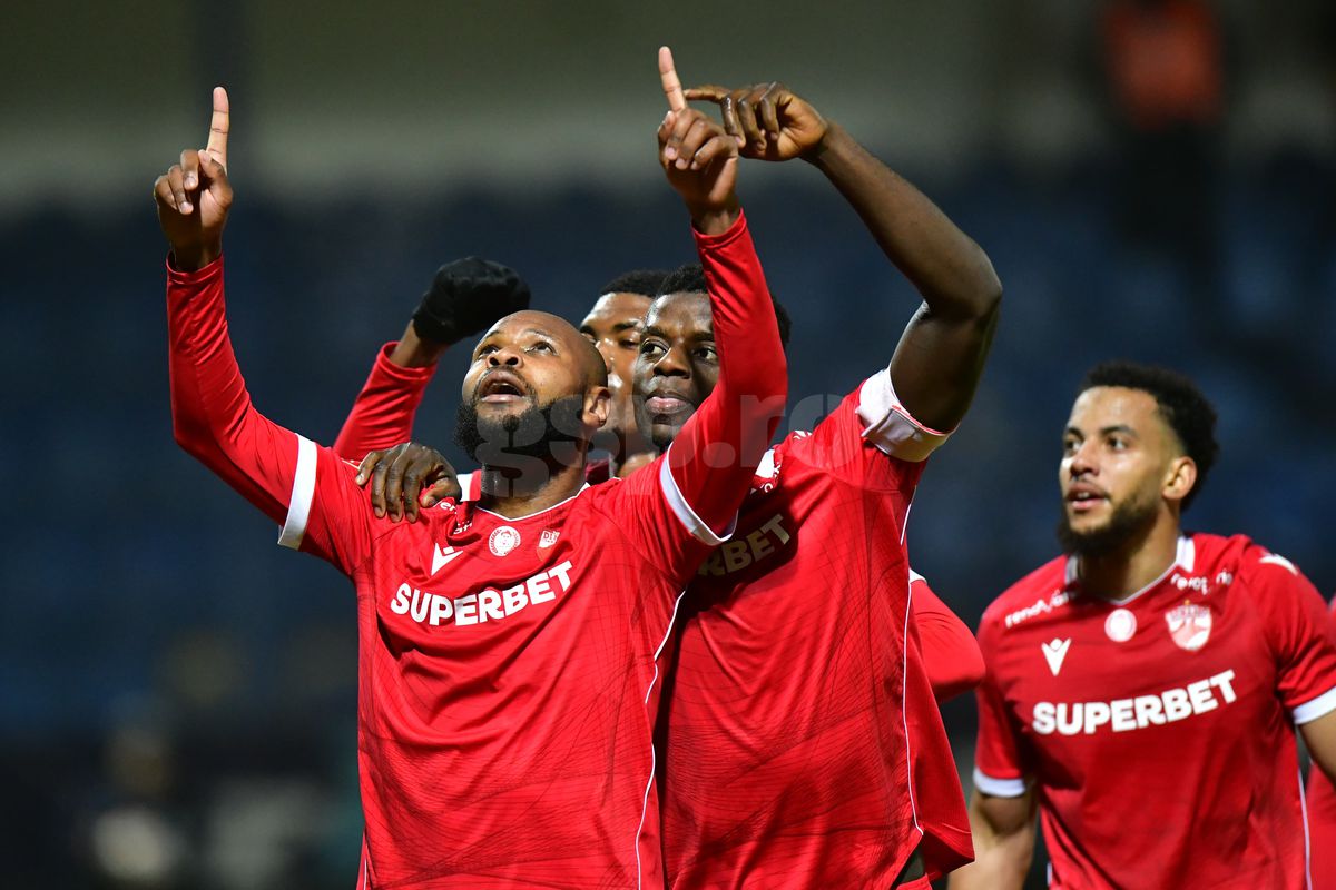 Unirea Slobozia - Dinamo 1-3 » Hakim, «the dream»! „Câinii” au tremurat la Clinceni, dar au câștigat pe final și au urcat pe locul 2! Clasamentul ACUM