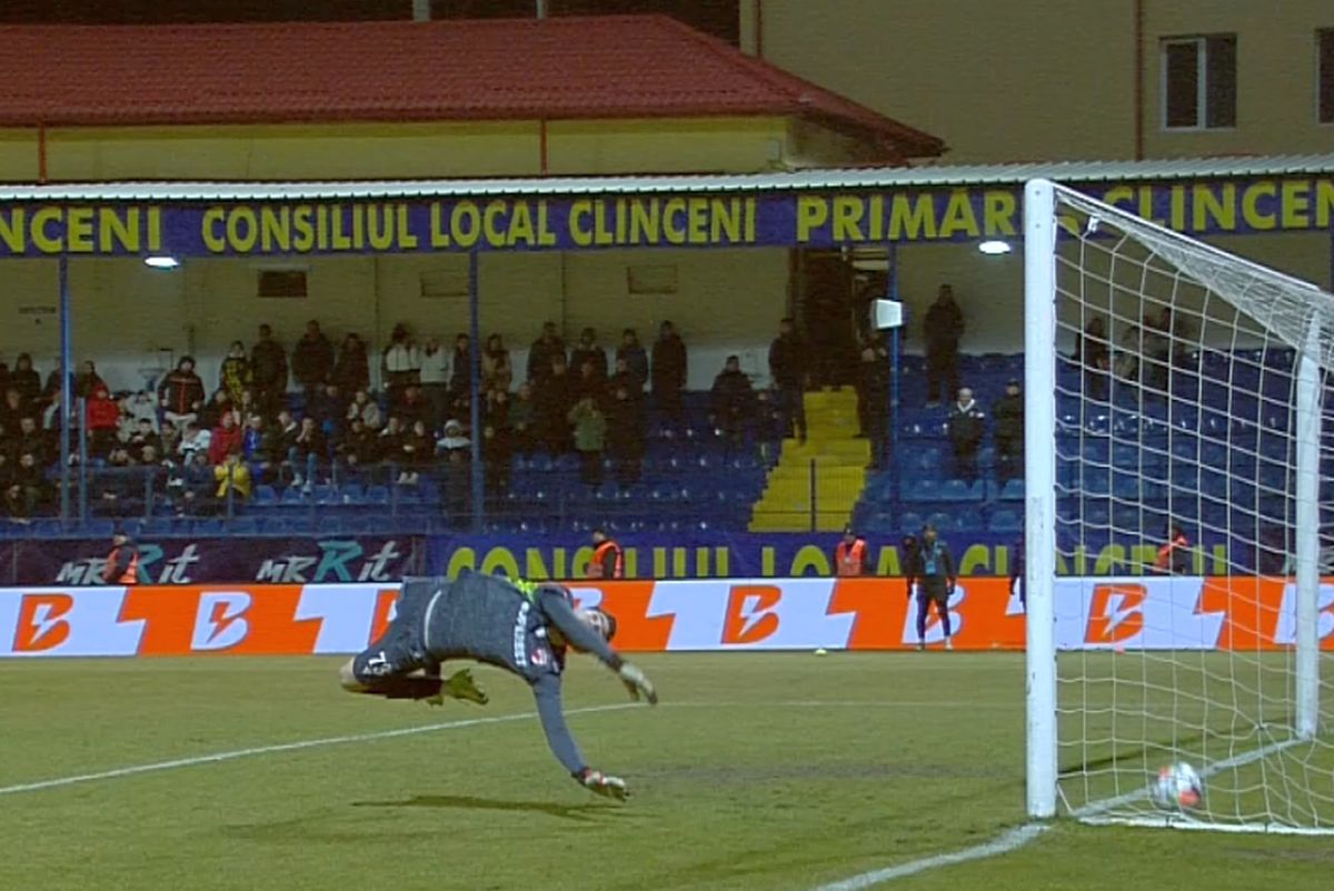 A căzut „mitul Roșca”! Portarul lui Dinamo, învins din acțiune pentru prima dată în acest sezon » Filmul complet al golului superb