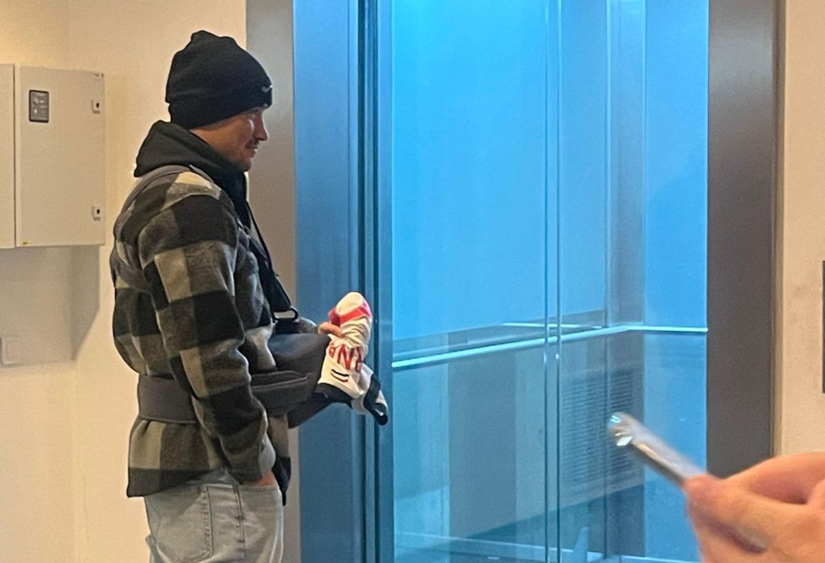 Casemiro a plecat de la București cu tricoul unui jucător de la FCSB » Garnacho i-a făcut fericiți pe roș-albaștri