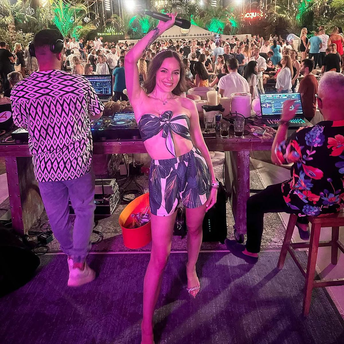 A încins imaginația ultrașilor la FCSB - Manchester United! Roberta Anghel s-a mutat din club în peluză: „Trup și suflet”