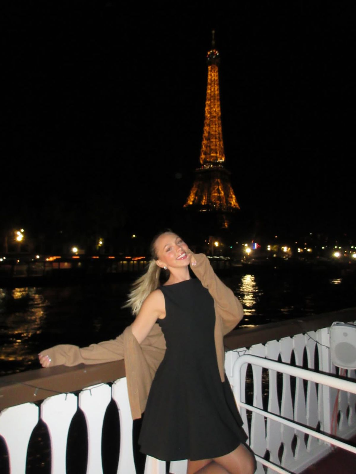 Fotbalistul suspendat pentru dopaj a cucerit-o pe actrița din America: „Te completează atât de bine”