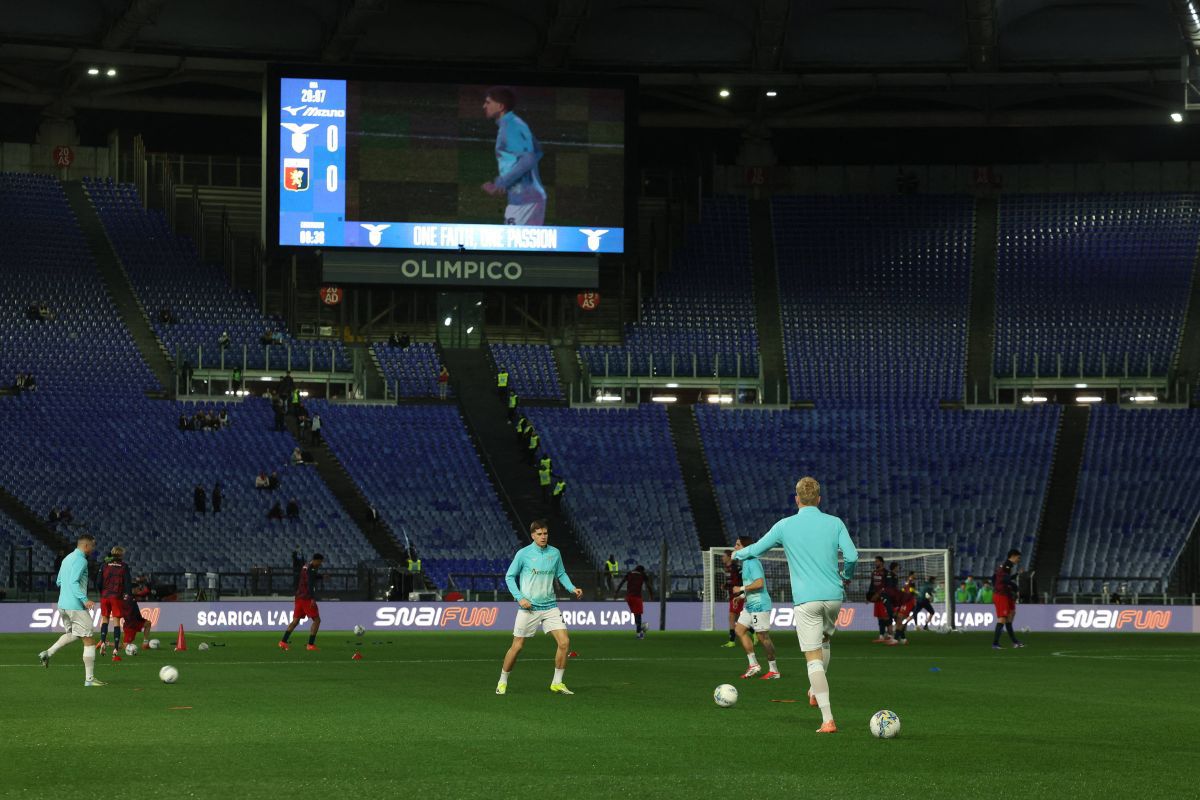 Fanii lui Lazio au boicotat în masă meciul cu Genoa de pe Olimpico!