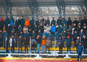 „Vă rupem picioarele!” » Tensiune în Superligă, publicul a explodat: „Demisia!”