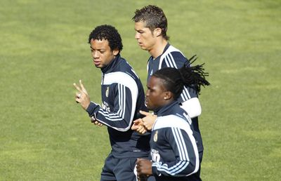 Viața fostului jucător al lui Real Madrid » Opt copii, muzică rap și un accident vascular cerebral