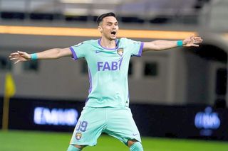 Scor de neprezentare în duelul din Emirate dintre Adrian Șut și antrenorul Ciprian Panait