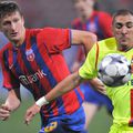 Dorin Goian într-un duel din Liga Campionilor cu Karim Benzema, pe vremea în care francezul evolua la Lyon, foto: Guliver/Getty Images