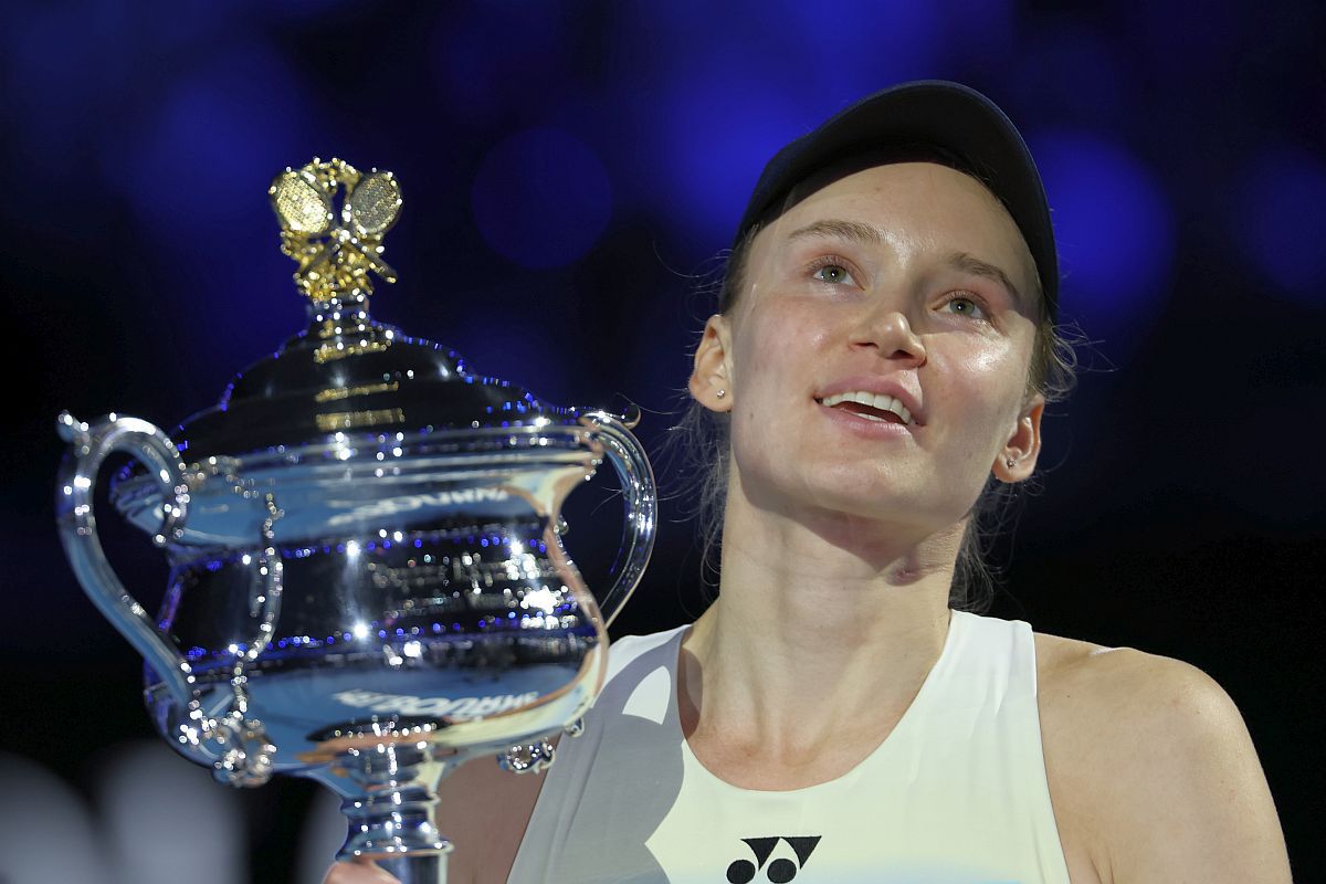 Elena Rybakina, prima reacție după ce a cucerit Australian Open: „Să continuăm anul în forță!”