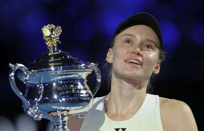 Elena Rybakina, prima reacție după ce a cucerit Australian Open: „Să continuăm anul în forță!”