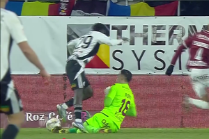 Marian Aioani, revoltat după penalty-ul dictat: „Sare în piscină! Nu înțeleg”