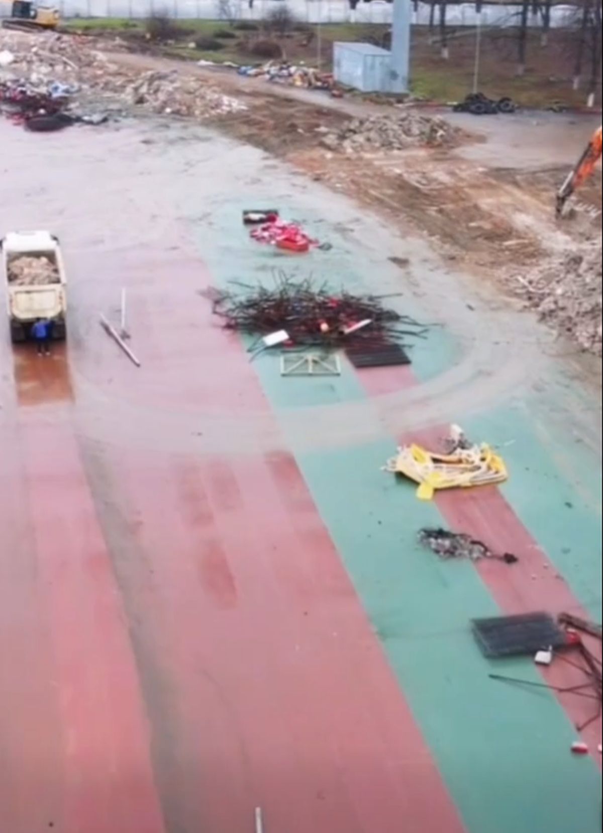 Tribuna a II-a din „Ștefan cel Mare”, evaporată » Cele mai noi cadre de la stadionul Dinamo