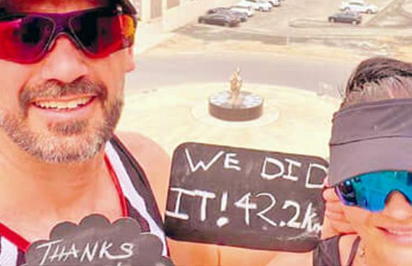 CORONAVIRUS. Izolarea le-a dat idei năstrușnice: maraton inedit în balconul unui cuplu din Dubai
