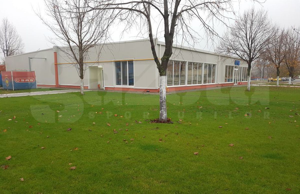 „Ceva de speriat” » HAOS total la baza de milioane de euro a lui Gigi Becali! Poliția a intervenit în toiul nopții