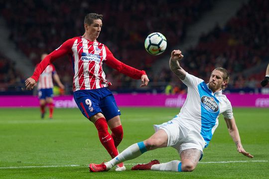 Raul Albentosa, în duel cu Fernando Torres