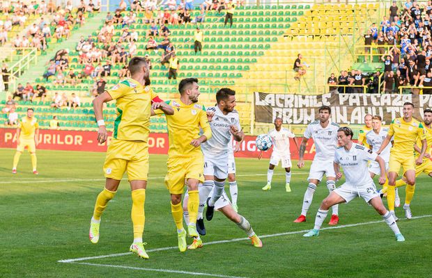 FCU Craiova 1948 - CS Mioveni 1-1, în etapa #3 din play-out. CS Mioveni nu a fructificat superioritatea numerică avută în fața oltenilor încă din minutul 8